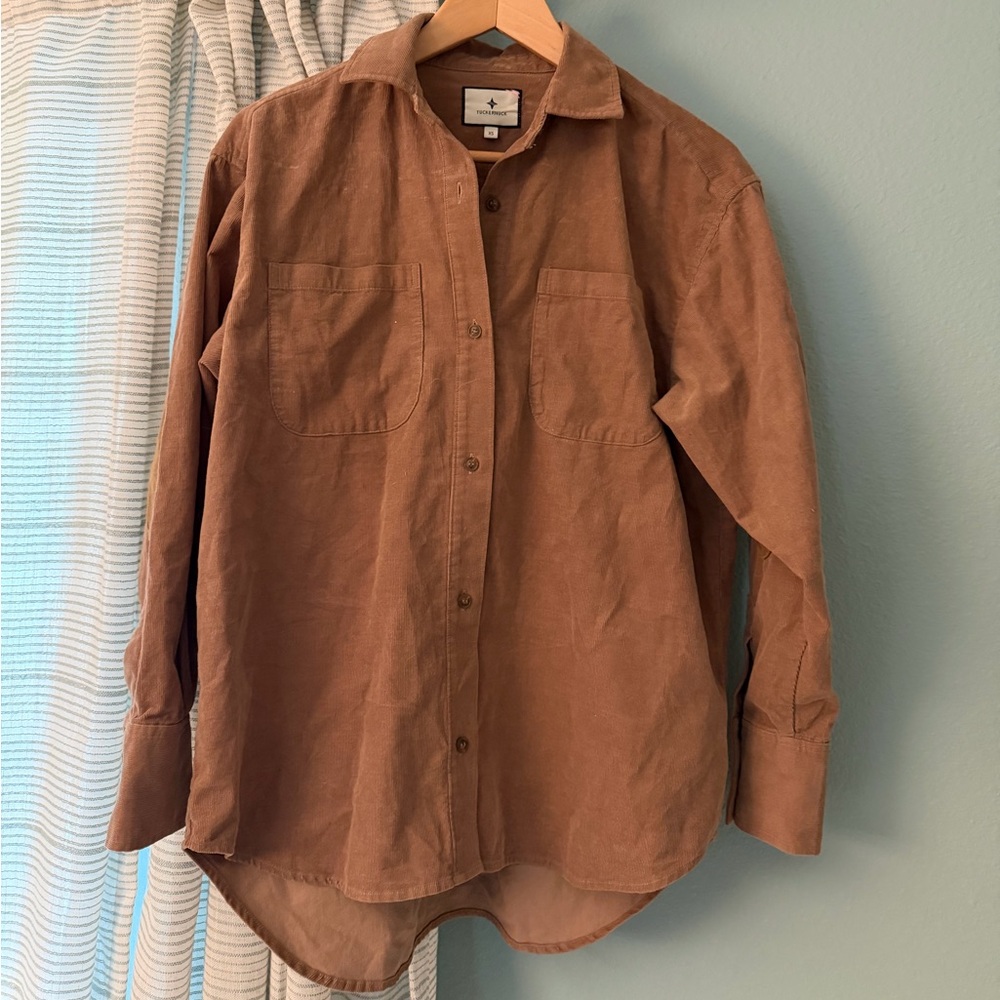 Tuckernuck corduroy button down women’s XS brown long sleeve